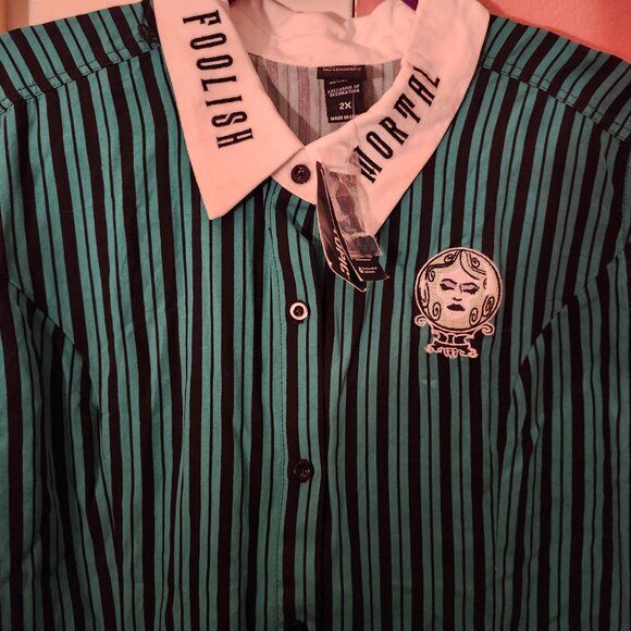 Disney Her Universe Haunted Mansion Blouse - 2x - Picture 2 of 4
